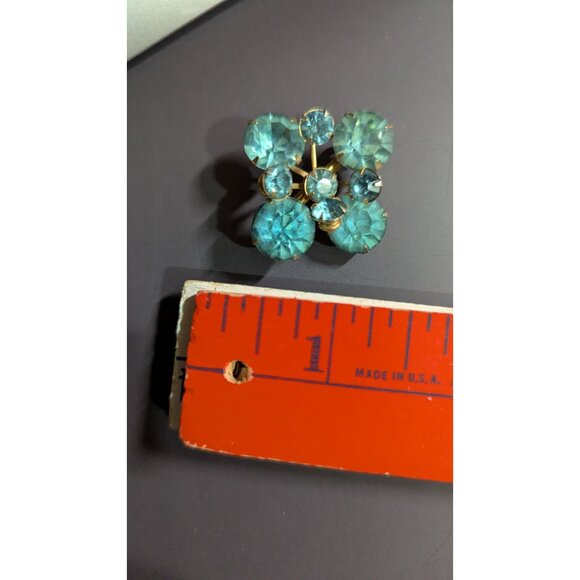 Vintage Gold-Tone Brooch With Blue Rhinestones Cluster Design - Picture 7 of 7